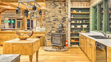 Villa (Multiple Bedrooms) | Interior