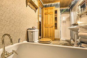 Villa (Multiple Bedrooms) | Interior