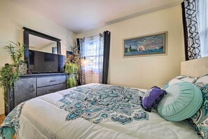 House (3 Bedrooms) | Interior - Peaceful Maine Home w/ Patio: Ocean Inlet Getaway! (Bath)