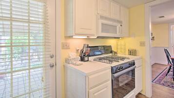 ู
ูุฒู (2 Bedrooms) | ุงูู
ูุดุฃุฉ ู
ู ุงูุฏุงุฎู