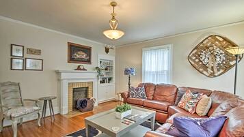 House (3 Bedrooms) | Front of property