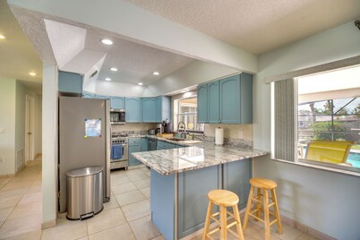 梅里特島濱水度假租賃：附游泳池！