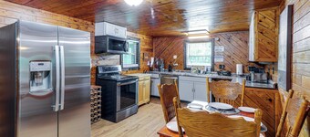 Peaceful + Cozy Cottage on Over 7 Acres w/ Creek