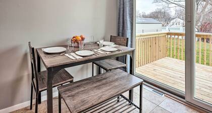 Homey Duplex - 10 Mi to Downtown Grand Rapids!