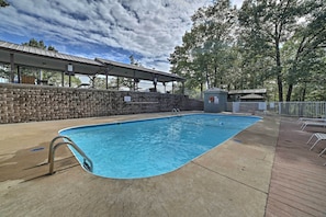 Apartment (2 Bedrooms) | Front of property - Branson Condo w/ Views: 2 Mi to Silver Dollar City (Branson West)