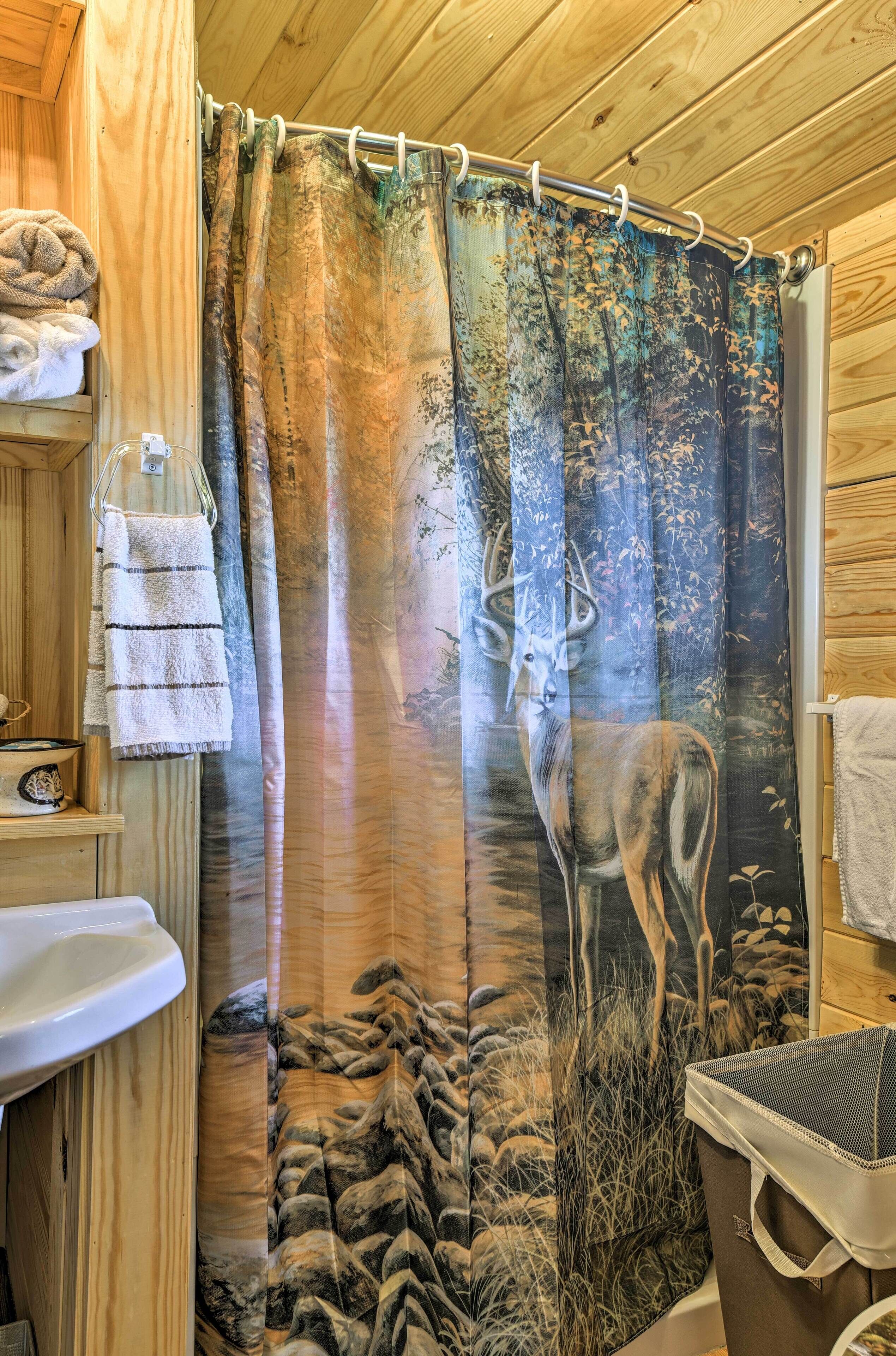 Cozy Cumberland Cabin in the Allegheny Mountains!