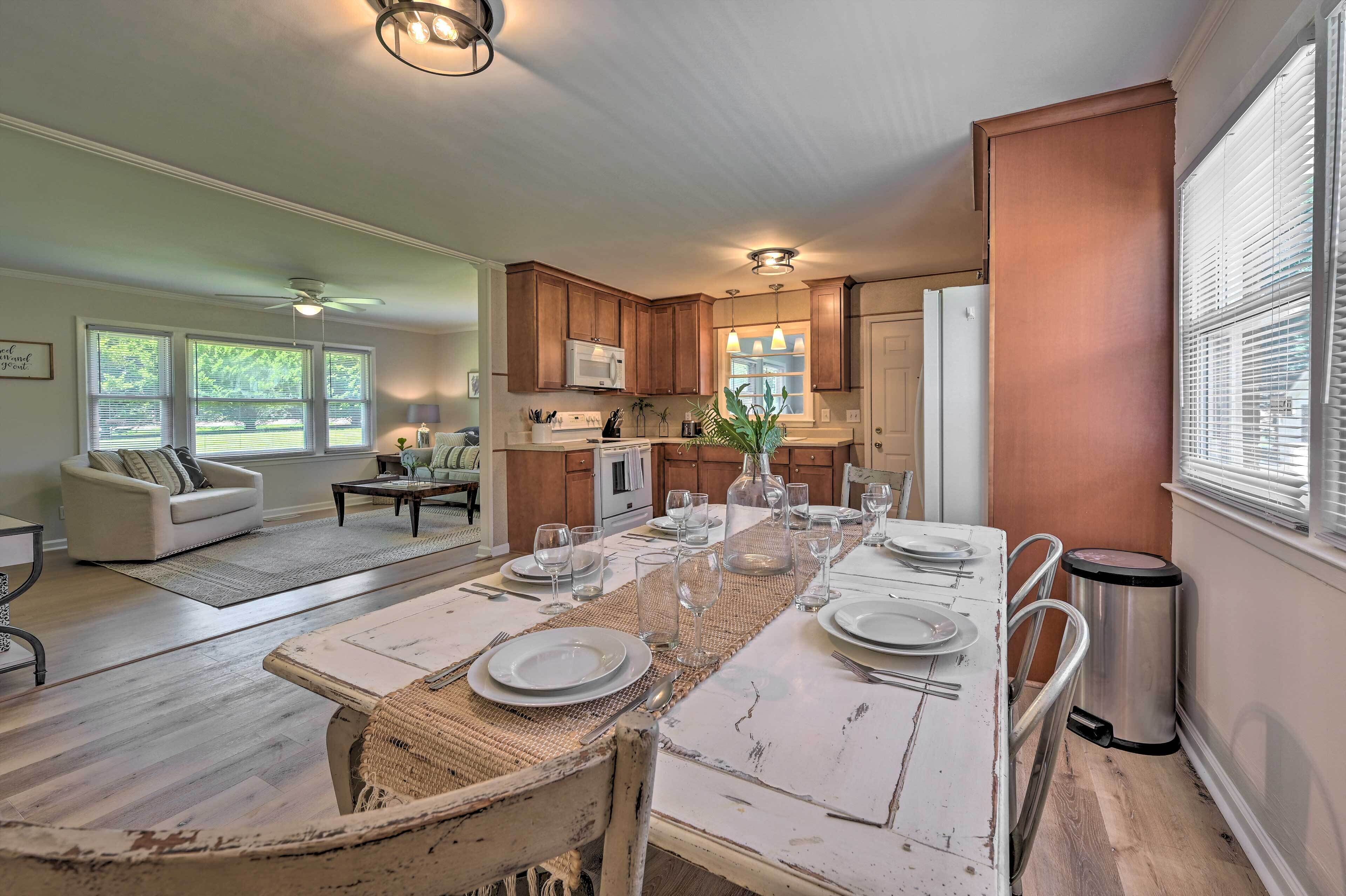 House (3 Bedrooms) | Interior