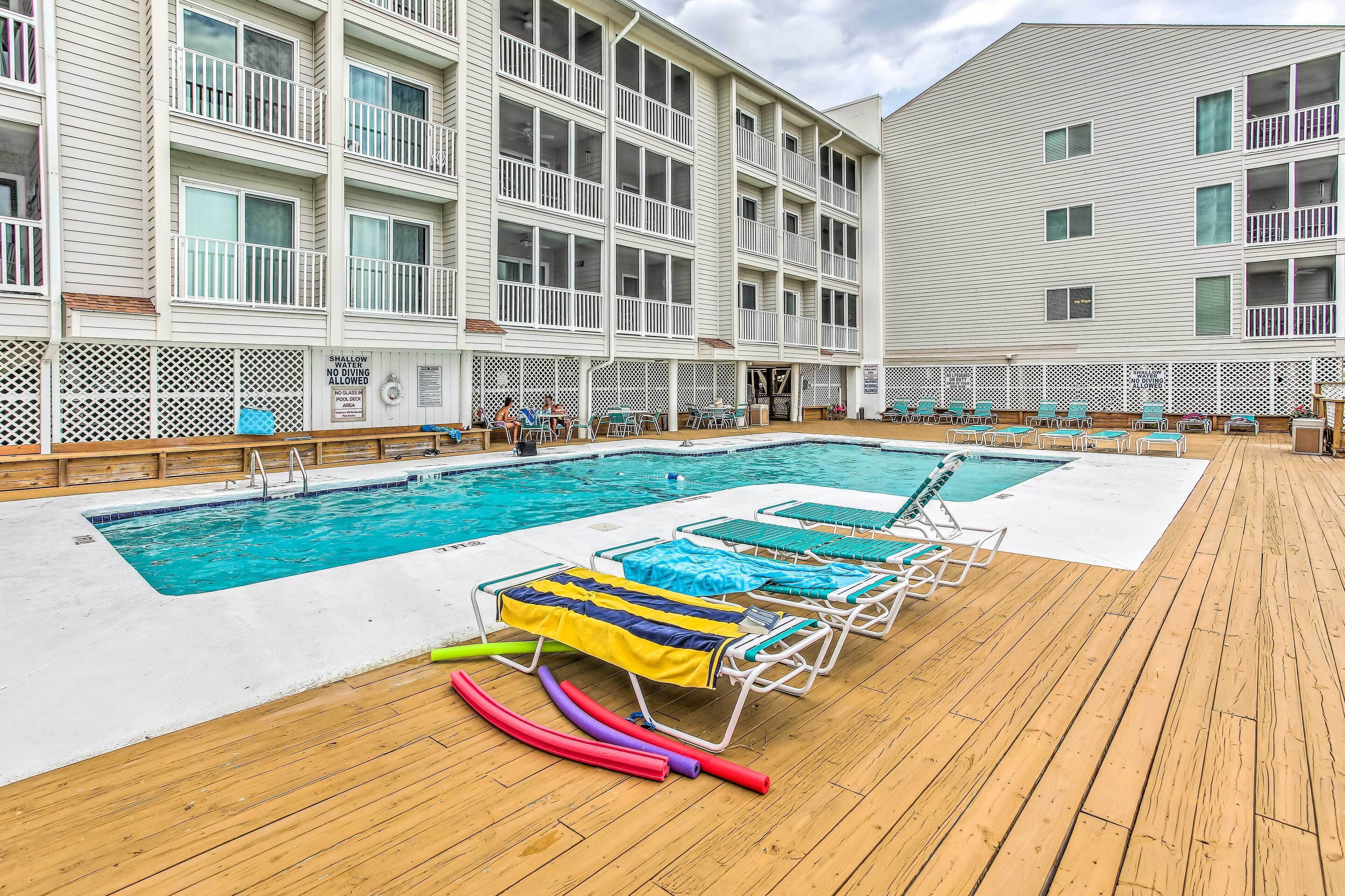 Coastal Beachfront Condo With Ocean Views!