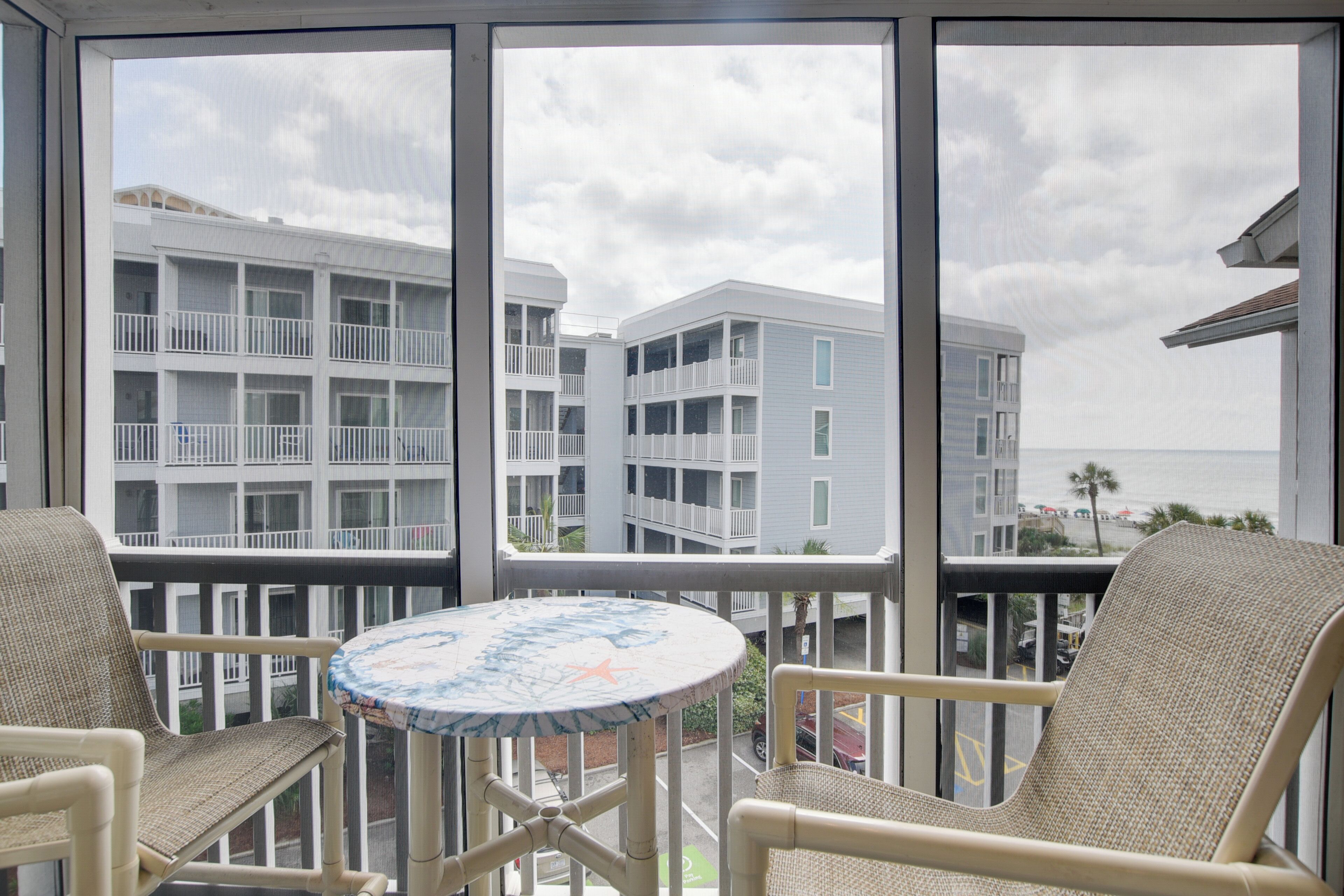 Coastal Beachfront Condo With Ocean Views!