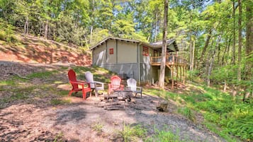 House (3 Bedrooms) | Property grounds