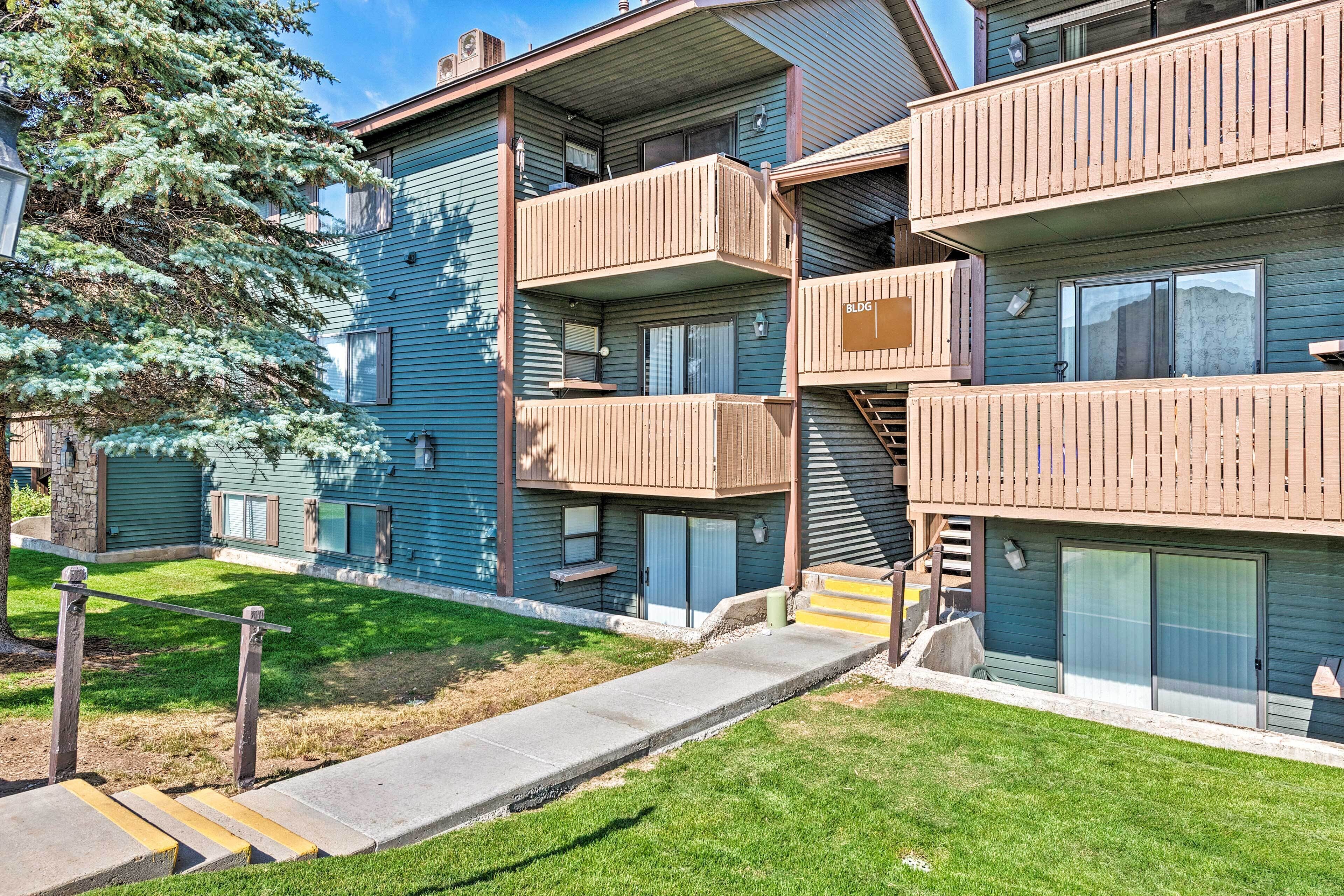 Park City Condo W/view - Walk to Shops/dining