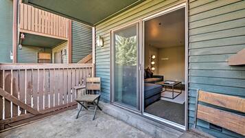 Apartment (1 Bedroom) | Interior