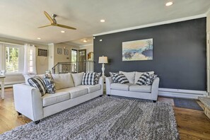 House (2 Bedrooms) | Interior