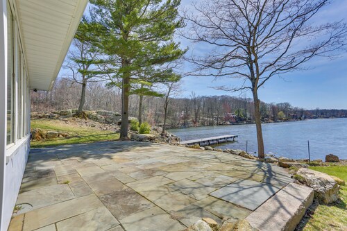 Serene Hopatcong Cottage w/ 50-foot Dock!