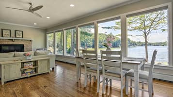 House (2 Bedrooms) | Front of property