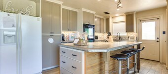 Ranch Getaway With Pool and Horse Stall Access!