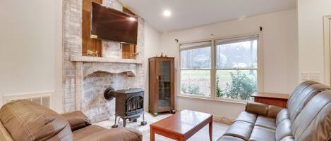 House (3 Bedrooms) | Front of property