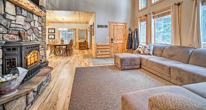 Garden Valley Cabin w/ Loft & Large Deck!