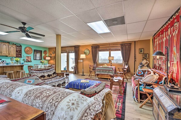 Departamento (0 Bedroom) | Área de sala de estar | Televisión 