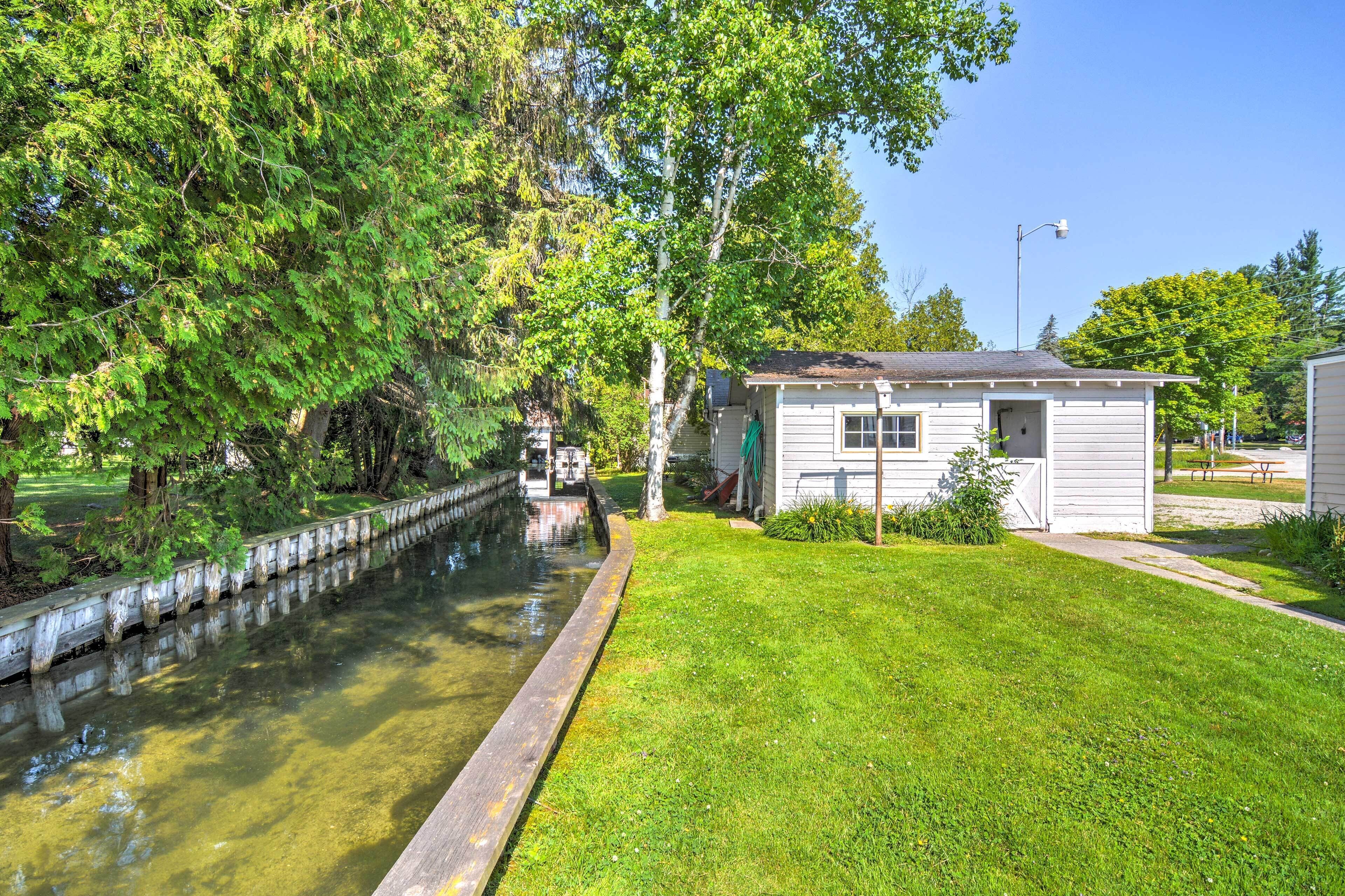 Apartment (0 Bedroom) | Interior