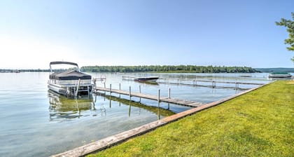 'tiny House Cottage 6' w/ Dock on Crooked Lake