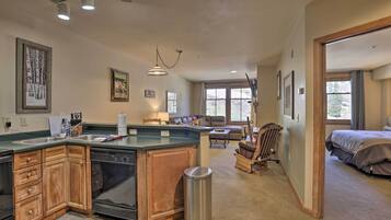 Apartment (1 Bedroom) | Interior