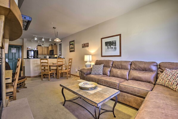 Apartment (1 Bedroom) | Interior