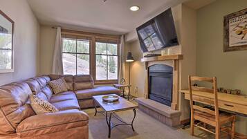 Apartment (1 Bedroom) | Interior