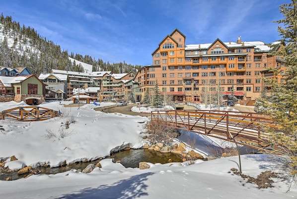 Apartment (1 Bedroom) | Interior