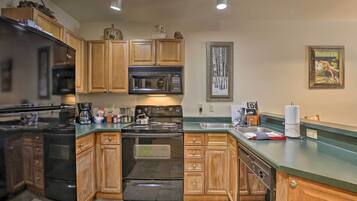 Apartment (1 Bedroom) | Interior