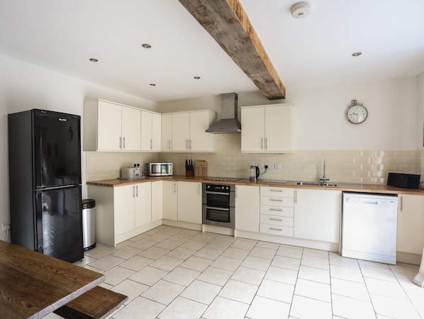 Fridge, dishwasher, electric kettle, toaster