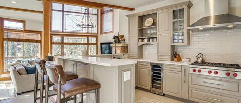 Căn hộ (4 Bedrooms) | Nội thất