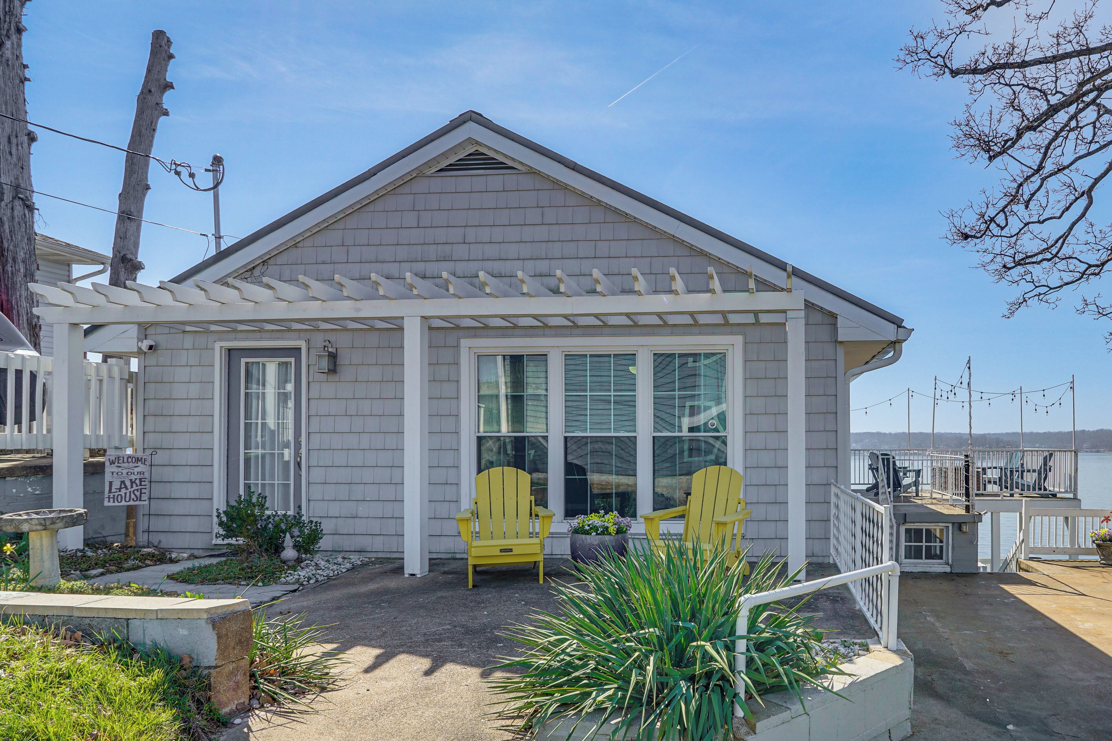 House (3 Bedrooms) | Front of property