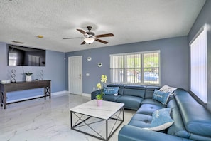 Interior - Modern Clearwater Home w/ Deck: 9 Mi to Beach (Clearwater)
