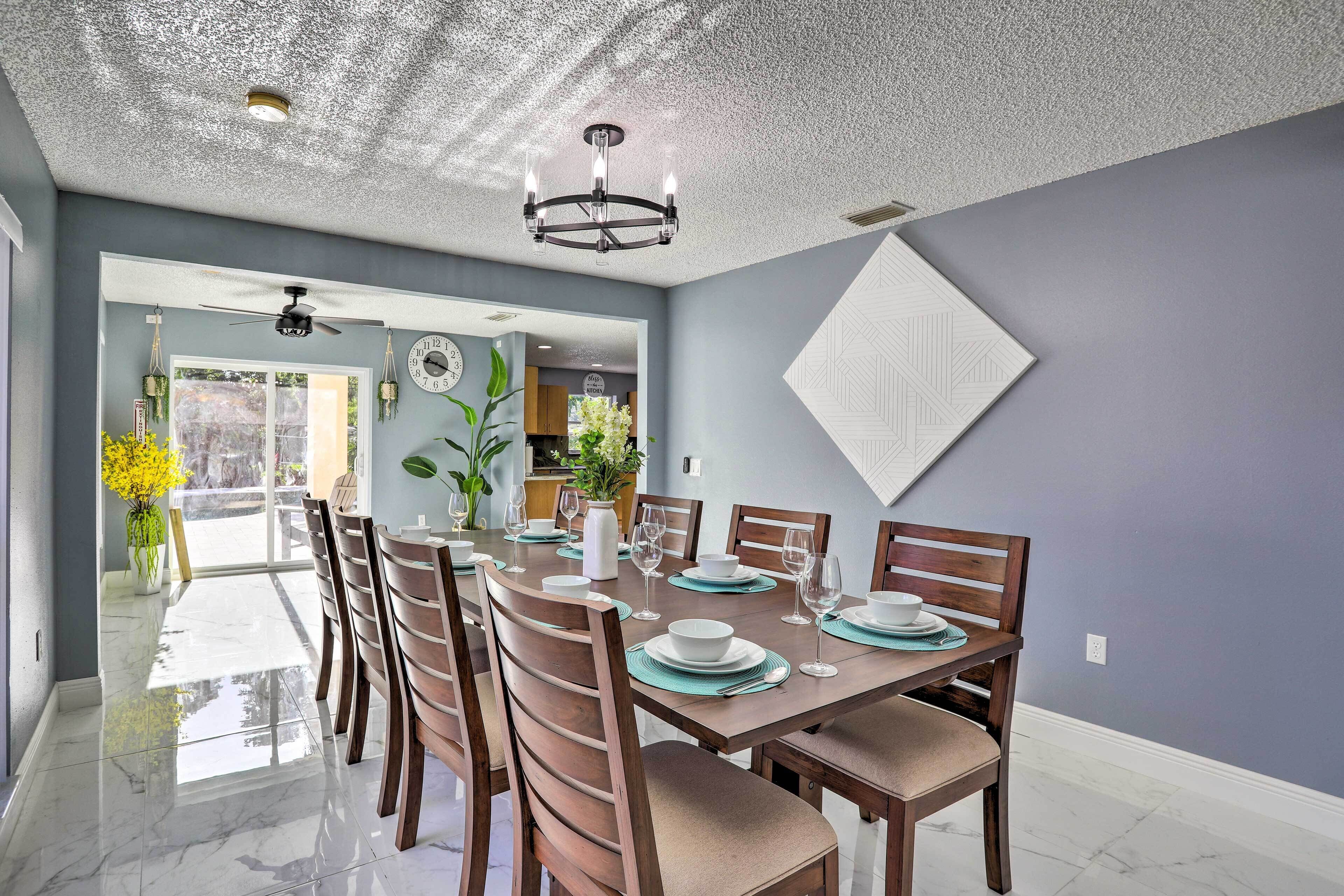 House (5 Bedrooms) | Interior