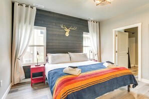 House (5 Bedrooms) | Interior - Spacious, Rustic Spearfish Home: Walk to Downtown! (Spearfish)