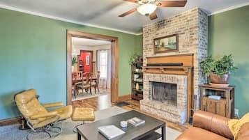 House (4 Bedrooms) | Interior