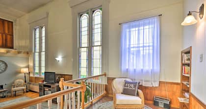 Lisle Apt: Fireplace & Stained Glass Windows!