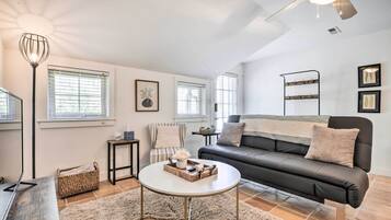 Apartment (1 Bedroom) | Interior