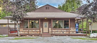 Huge Preston Cabin w/ Game Room & Mountain Views!