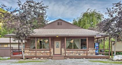 Huge Preston Cabin w/ Game Room & Mountain Views!