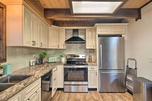 House (3 Bedrooms) | Interior - Near Trails: Cabin w/ 2-level Deck in Twain Harte (Twain Harte)