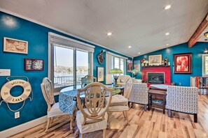 المنشأة من الداخل