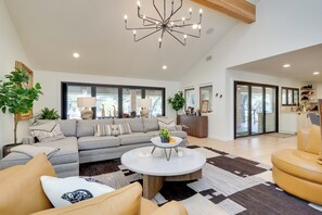 Interior - Pool, Patio & Privacy! Home Near Georgetown Square (Georgetown)