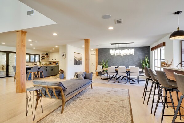 House (3 Bedrooms) | Interior - Pool, Patio & Privacy! Home Near Georgetown Square (Georgetown)