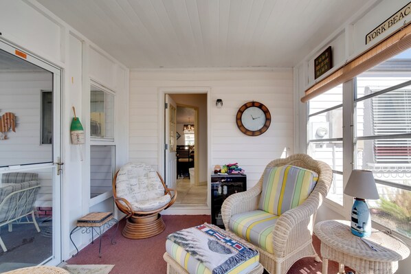 House (2 Bedrooms) | Interior