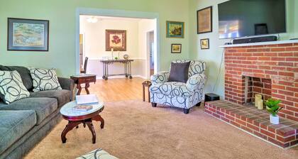 Cozy Corinth Escape ~ Half-mi to Shop & Dine!