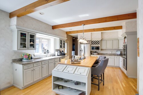 Spacious & Secluded Madison Home Near Dtwn!