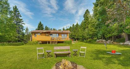 15 Mi to Duluth: Lake Superior Beachfront Home!