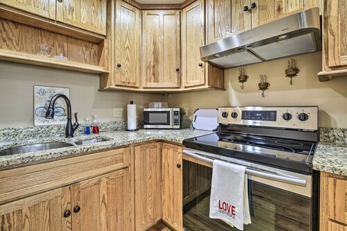 Cozy Damascus Apartment w/ Great Views!